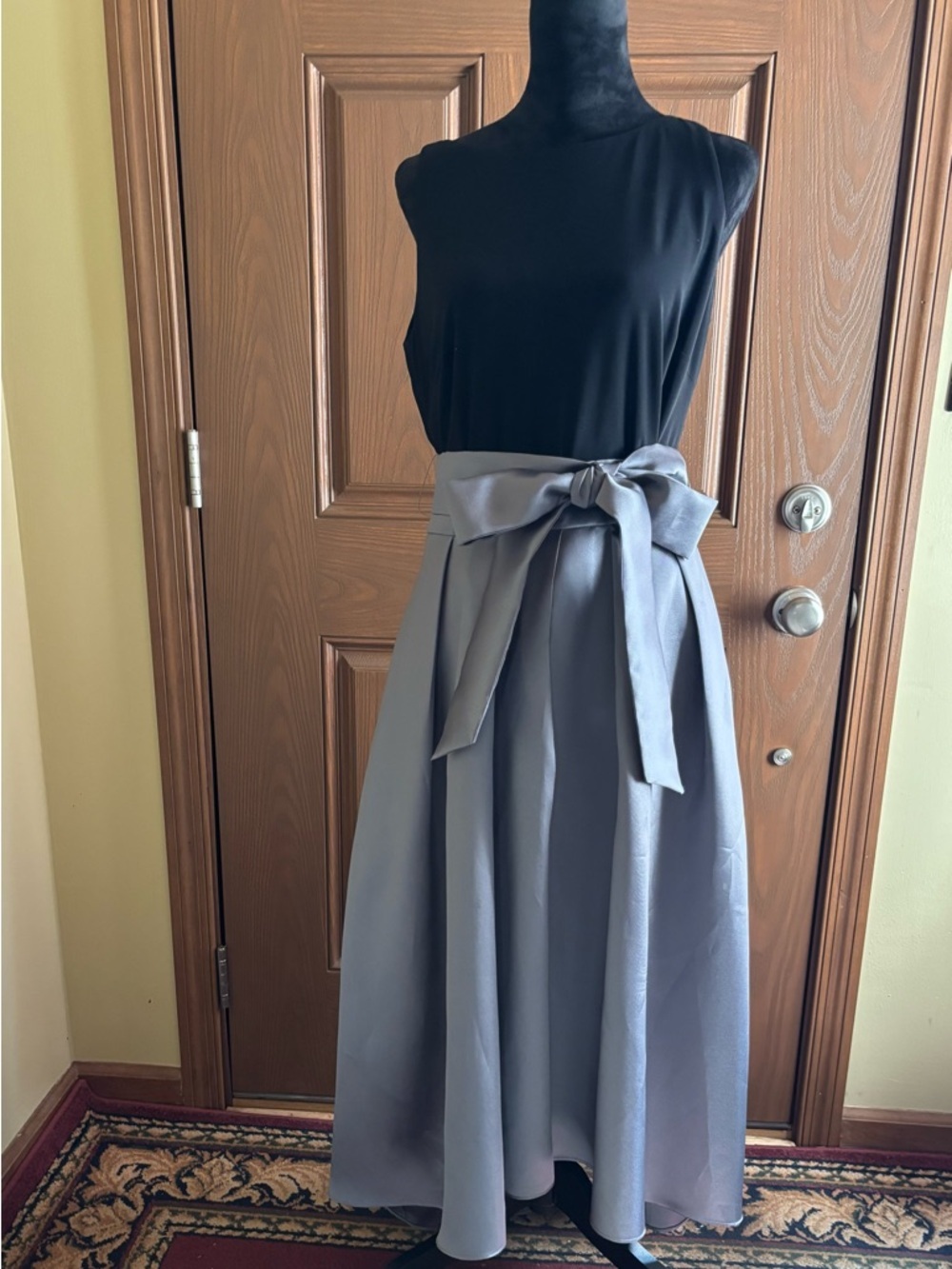 Lauren Ralph Lauren High-Low Fit & Flare Dress in Black and Gray 12 Quiet Luxury - Picture 3 of 14